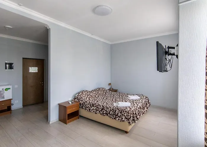 Біла Акація